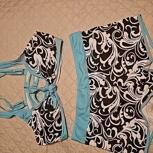 #304 Ladies 2XL 2 piece Swimsuit